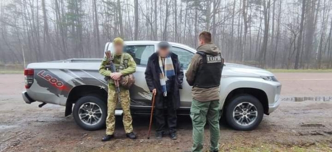 Неподалік кордону з Білоруссю затримали ворожого агента, який «зливав» інформацію про військовиків 