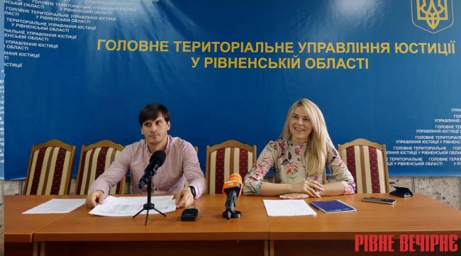Оксана Сальчук: «Депутати також мають заборгованість зі сплати аліментів»