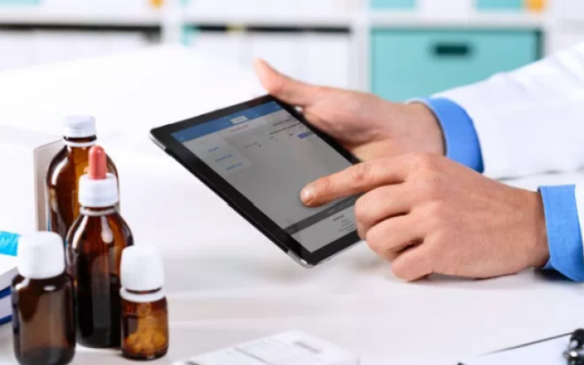 Отримати ліки за електронними рецептами на Рівненщині хворі зможуть і без смартфонів