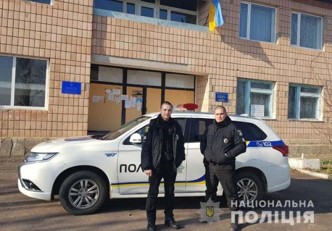 Поліцейські Рівненщини взяли під охорону бюлетені на всіх виборчих дільницях