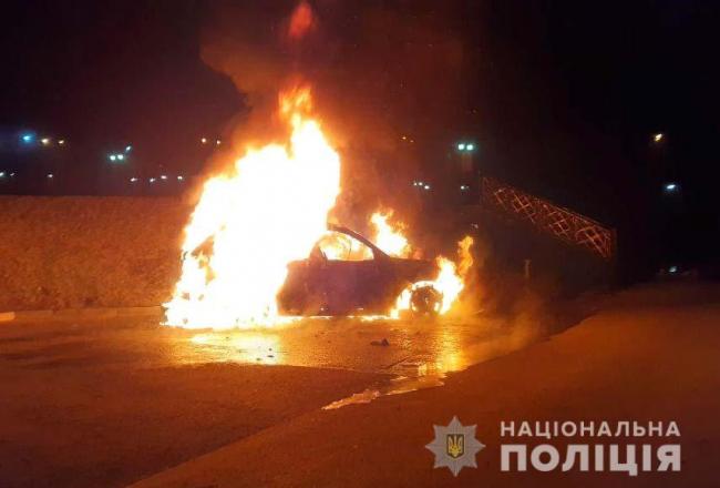 Поліція розслідує підпал BMW X5, який належить… безробітному (ВІДЕО)