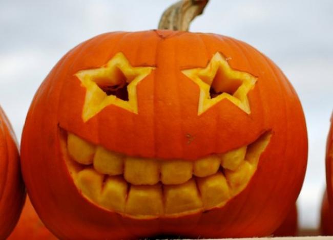 Поліція влаштувала рейд розважальними закладами на Halloween: 22 протоколи (ВІДЕО)