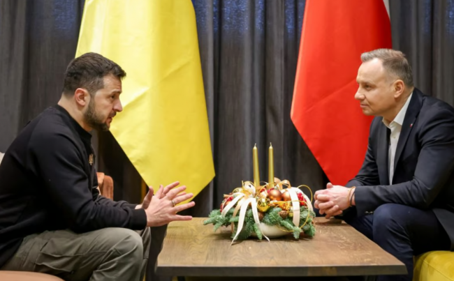 Польща натякає, що відіграється на українських біженцях через позов України