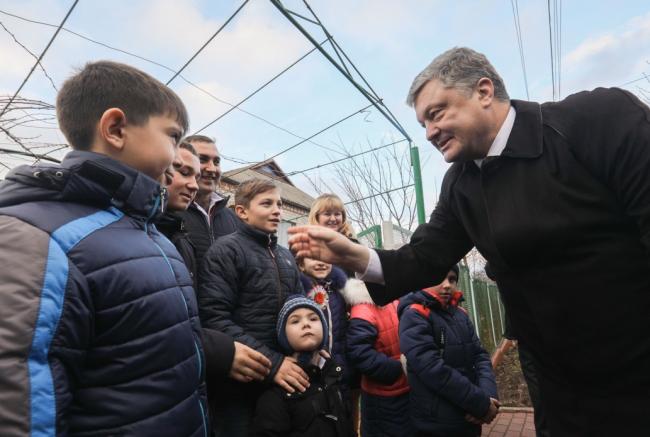 Петро Порошенко з візитом на Одещину. Фото - з сайту АП