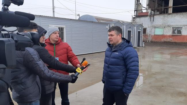Правда про Kronospan в Городку: керівництво заводу відповіло на гострі запитання активістів 