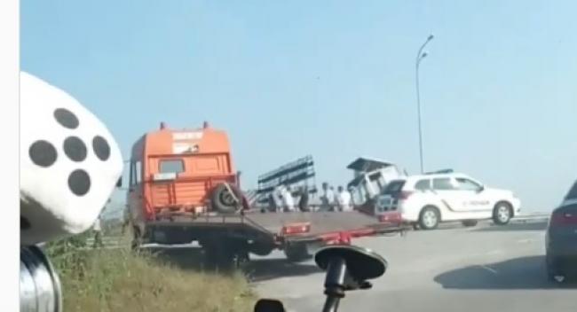 Неподалік Радивилова трактора «Беларуса» протаранила вантажівка (ВІДЕО)