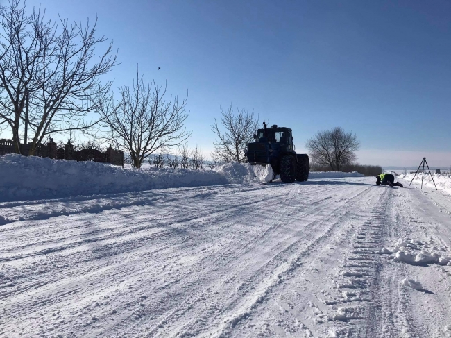 Проблемні ділянки з розчищення снігу на дорогах Рівненщини