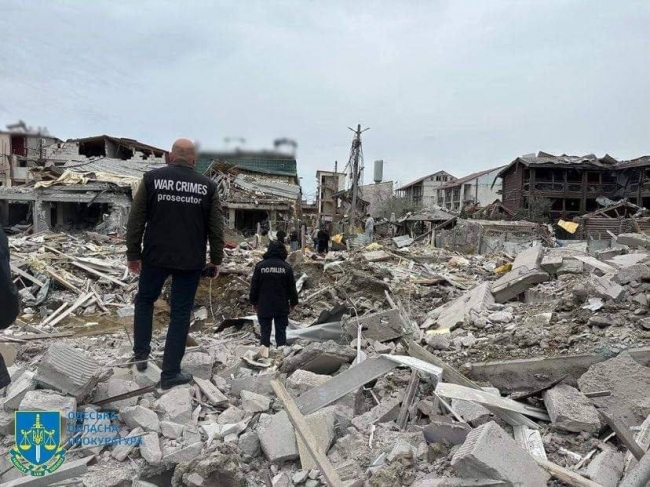 Рашисти вщент зруйнували ракетами базу відпочинку в Одеській області (ВІДЕО)