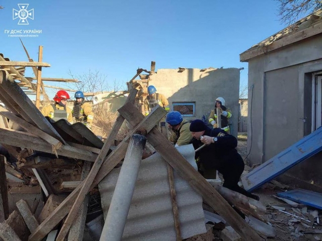 Рашисти знищили на Миколаївщині будинок: батьки загинули, а син вижив