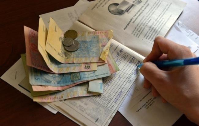 Рівненщина: люди боргують за «комуналку» більше ста мільйонів гривень