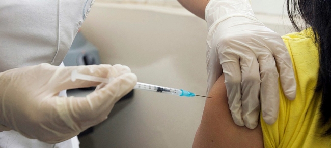 Рівнянок безкоштовно вакцинуватимуть від небезпечного папіломавірусу, який викликає рак шийки матки
