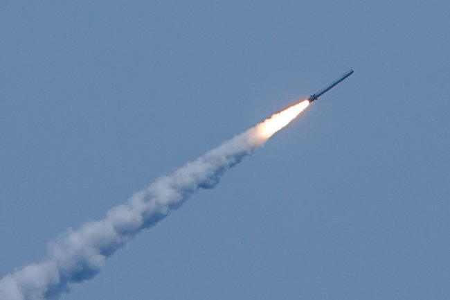 Росіяни вранці обстріляли ракетами Кривий Ріг та Запоріжжя