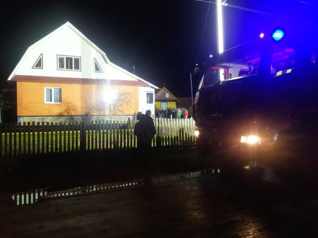 Сарненщина: будинок рятували до опівночі