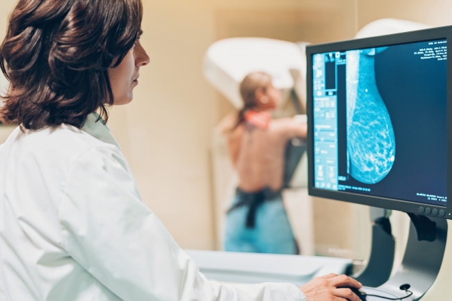 Що таке мамографія та де її пройти