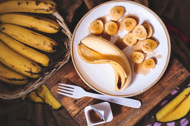 Стиглі чи недозрілі: які банани корисніші?