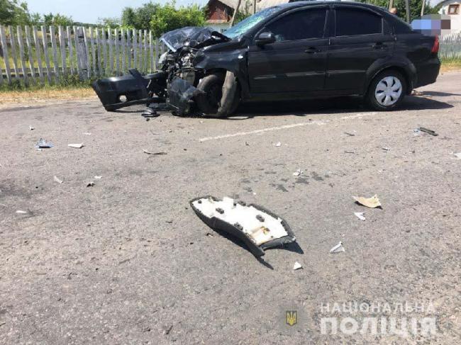 У Березнівському районі зіткнулися легковик та мотоцикл: є потерпілі 