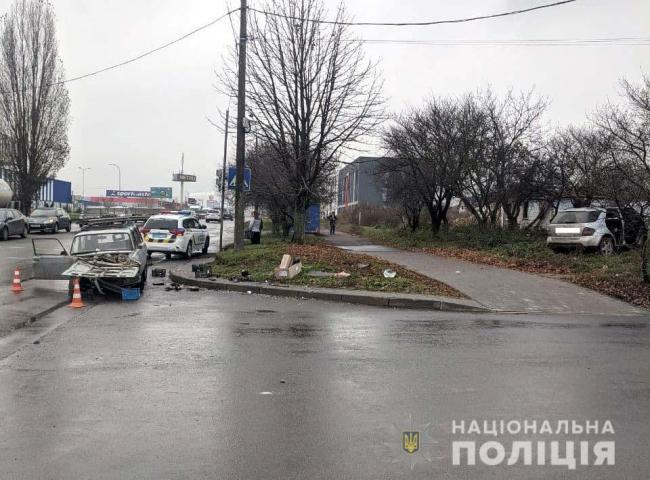 У ДТП на Макарова травмувався водій «ВАЗівки»