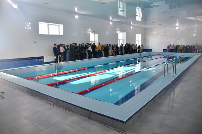У Дубні відкрили реконструйований басейн для дітей
