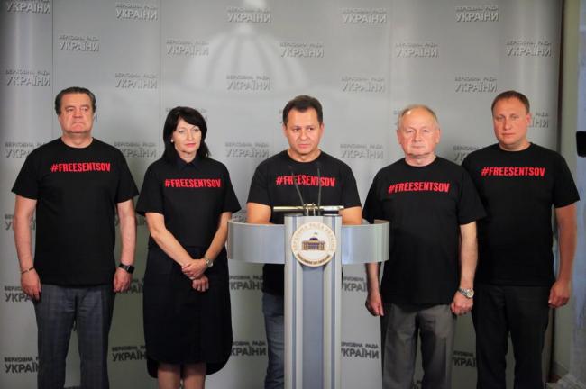 У кожній країні під посольством РФ мають пройти акції на підтримку Олега Сенцова – нардепи від УКРОПу