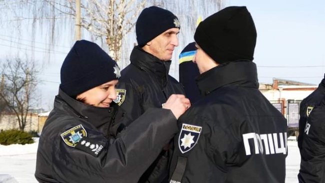 У патрульних поліцейських з Хмельниччини - випускний на Рівненщині