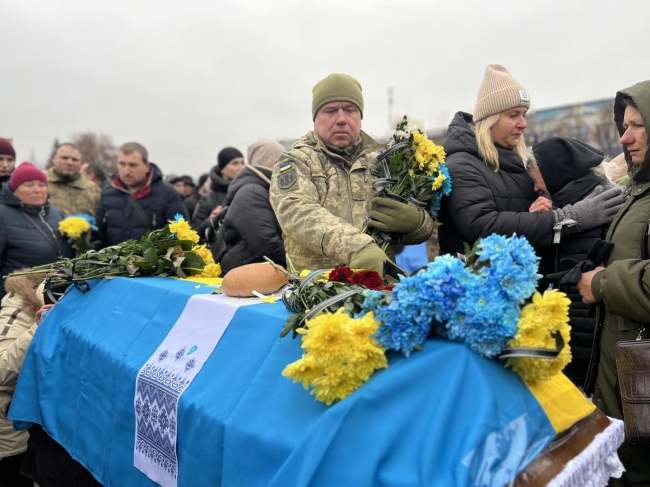 У Рівному поховали одразу аж трьох захисників (ФОТО)