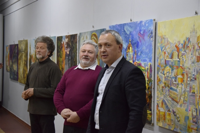 У Рівному відкрили виставку митців зі всієї України (ФОТО)