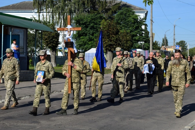 У Здобунові попрощалися з 28-річним воїном, який загинув на Харківщині