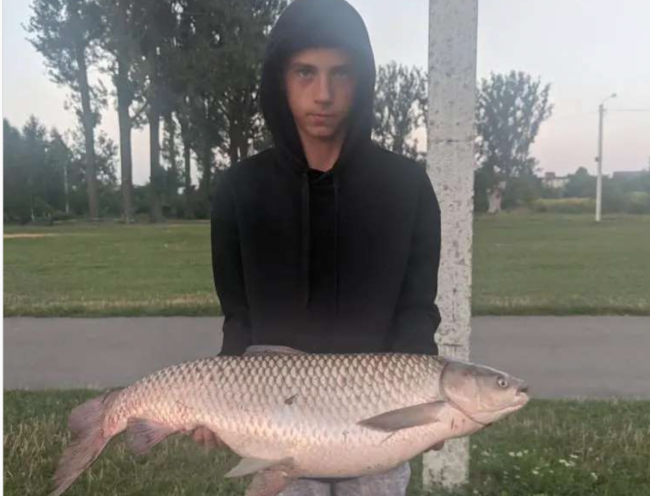 У річці на Рівненщині спіймали 10-кілограмову рибину