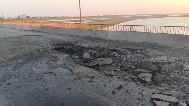 Українські війська нанесли удар по мосту в Чонгарі