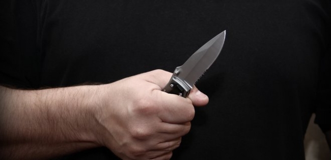 В лікарню Березного привезли чоловіка, якому встромили ножа в груди