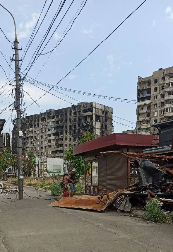 В Маріуполі окупанти знесли багатоквартирні будинки 