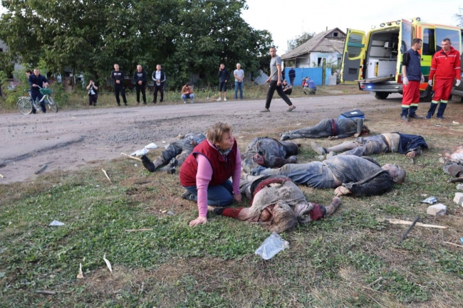 Вдарили по магазину: удар ракети на Харківщині сьогодні убив 49 людей 