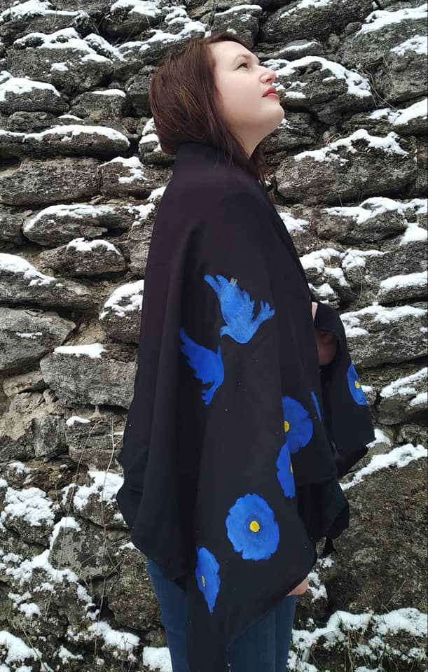 Ветеранка з Дубна створює власну колекцію ексклюзивного вбрання з вибійкою