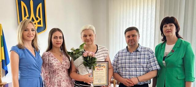 Випускникам з найвищими балами НМТ вручили у Костополі подяки та сертифікати