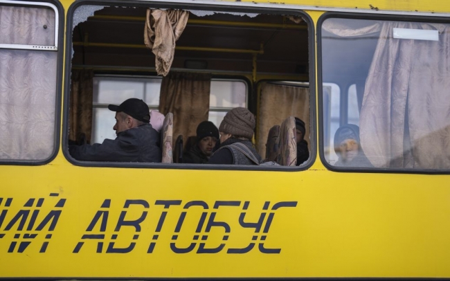 З Маріуполя вдалося евакуювати чотири автобуси людей