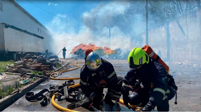 За цей рік рятувальники області ліквідували понад 500 пожеж 