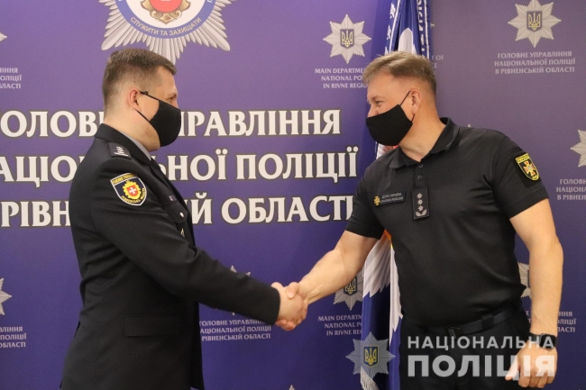 За сприяння у запобіганні злочину керівник поліції області відзначив рятувальників