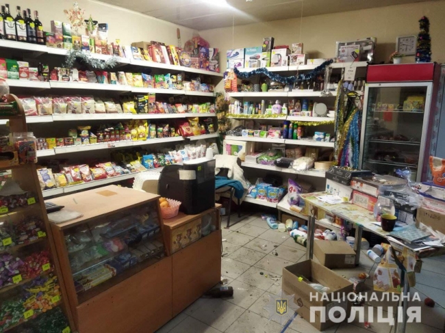 Житель Дубенщини, який «погорів» на крадіжці із магазину, розвів там багаття (ВІДЕО)