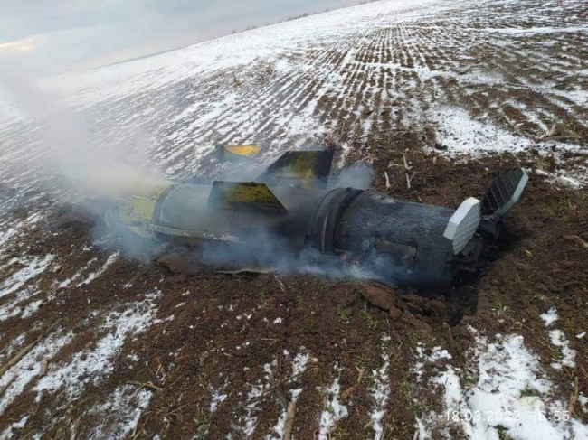 Українські військові зі «Стінгера» збили російську ракету «Точка У» 